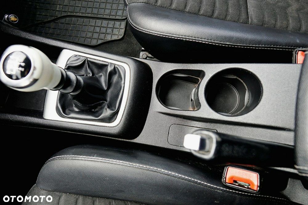 Kia Ceed - 19