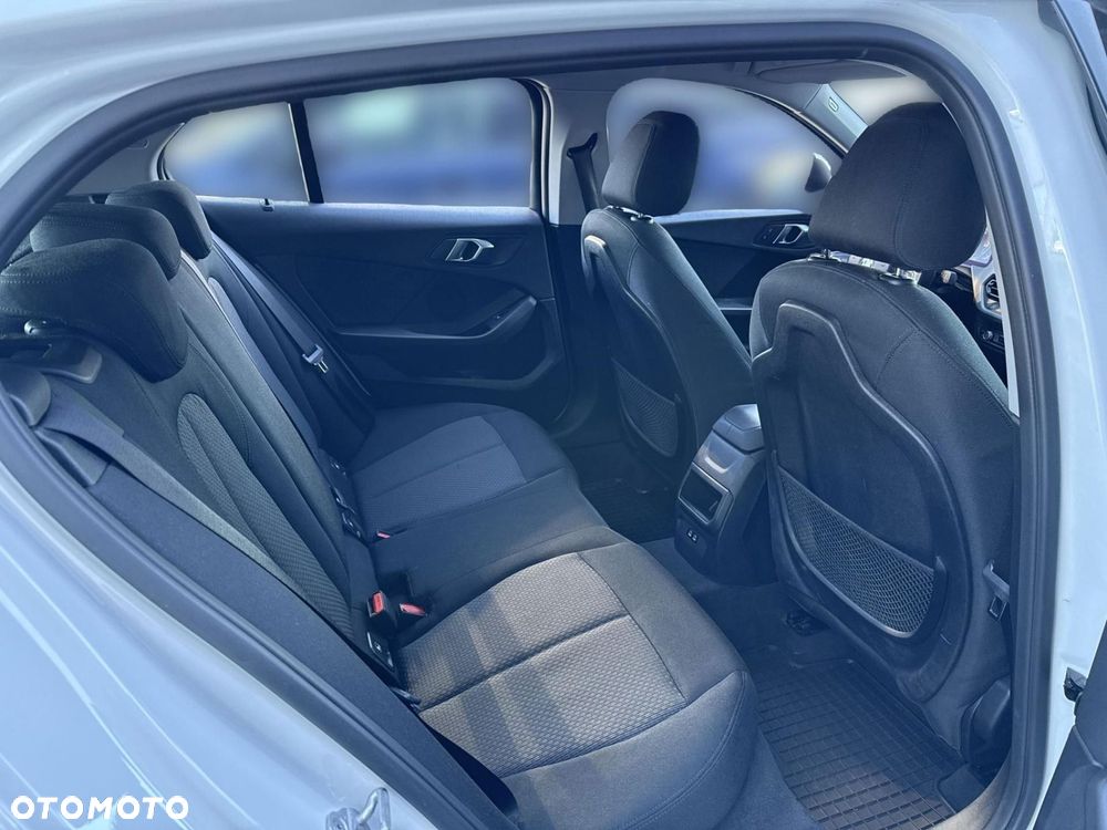 BMW Seria 1 - 19