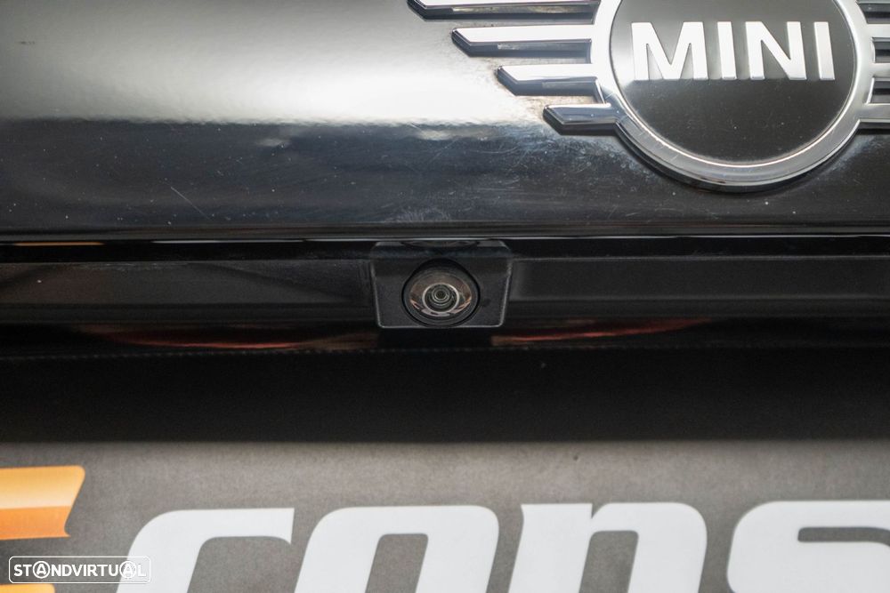 MINI Countryman Cooper SE ALL4 Auto - 16
