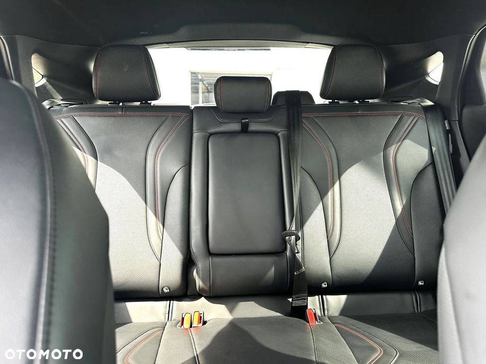 Ford Mustang Mach-E 75kWh AWD - 23