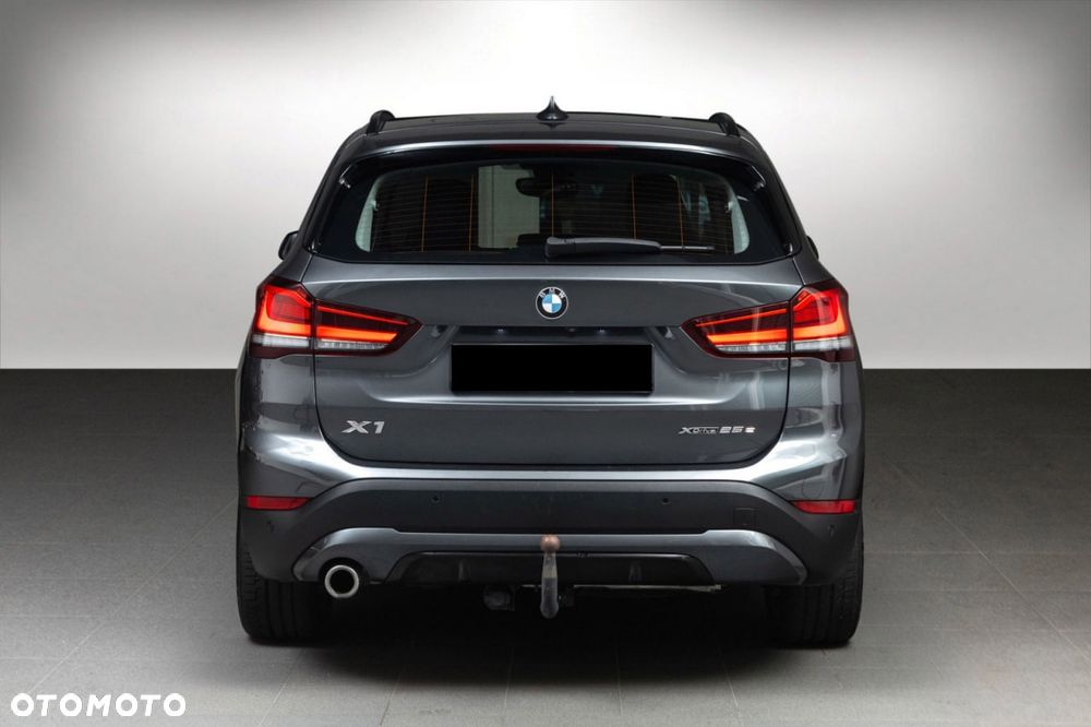 BMW X1 xDrive25e Sport Line - 6