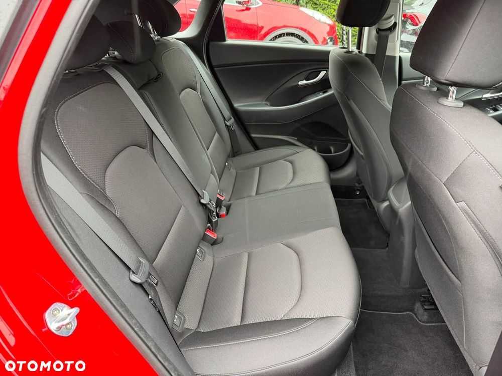 Hyundai i30 1.4 Passion Plus - 9