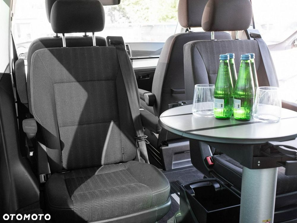 Volkswagen Multivan - 29