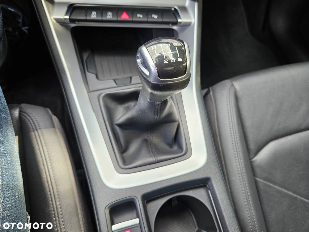 Audi Q3 35 TDI Quattro Advanced - 30