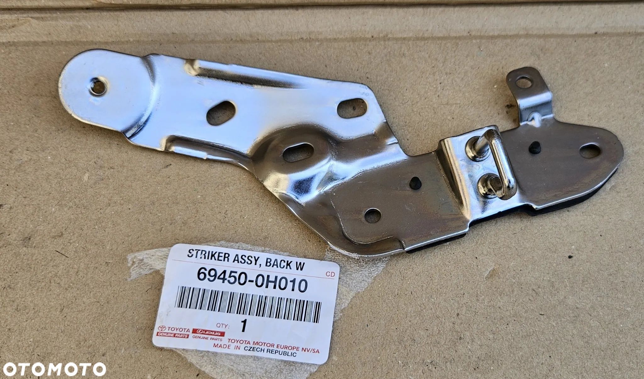 Zaczep zamek klapy tylnej TOYOTA AYGO II 2014-2022 ORYGINAŁ NOWY!! - 1