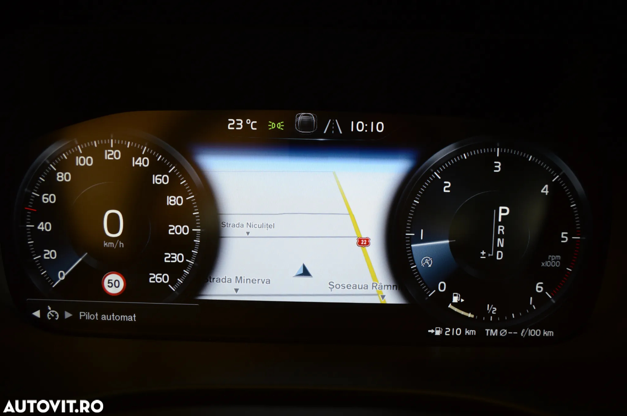 Volvo XC 60 D4 AWD Geartronic RDesign - 27