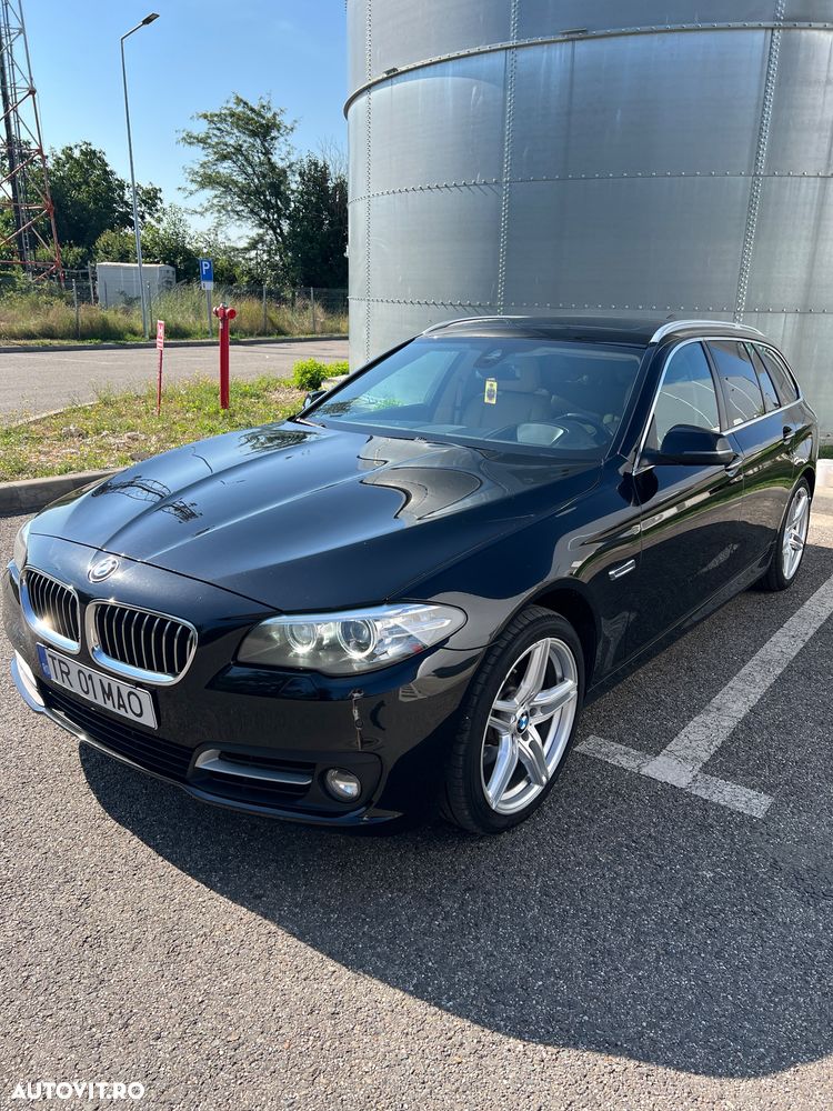BMW Seria 5 520d Aut. Luxury Line - 12
