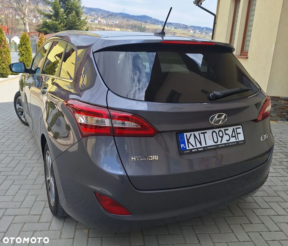 Hyundai i30 1.6 CRDi BlueDrive Go - 15