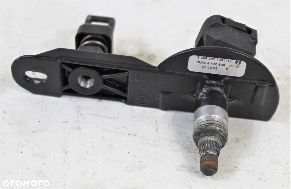 MECHANIZM WYCIERACZKI TYŁ BMW E61 4420699