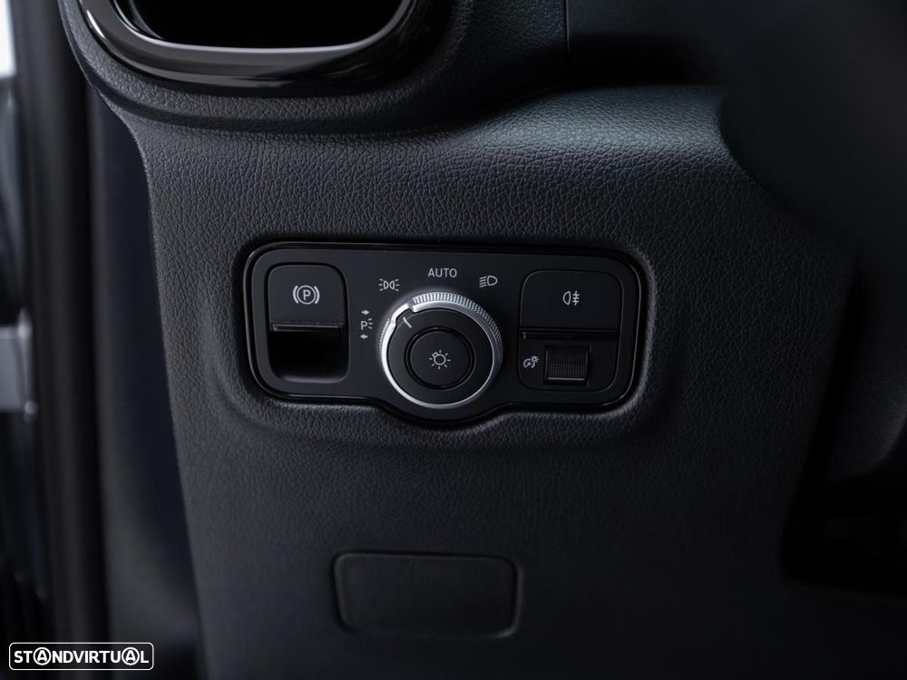 Mercedes-Benz Vito Misto Longa Aut. PRO - 16