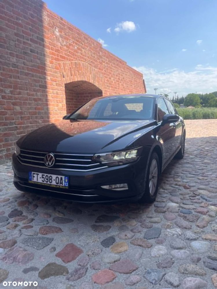 Volkswagen Passat 2.0 TDI SCR DSG Comfortline - 16