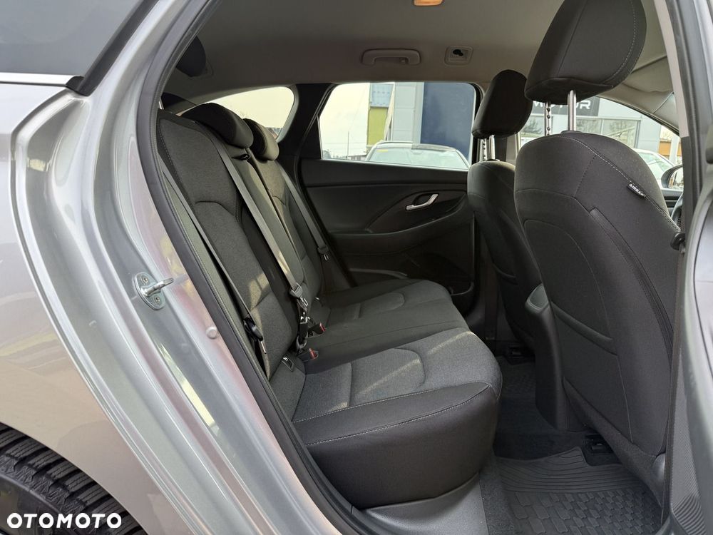 Hyundai i30 1.5 DPI Comfort - 27