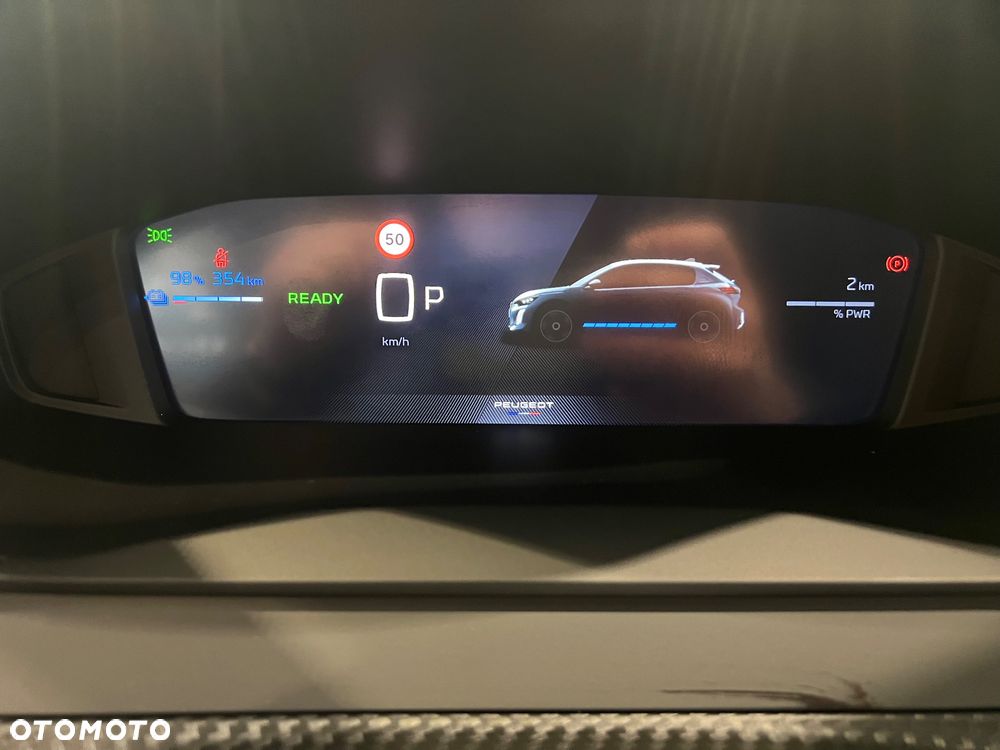 Peugeot 208 50kWh Allure - 20