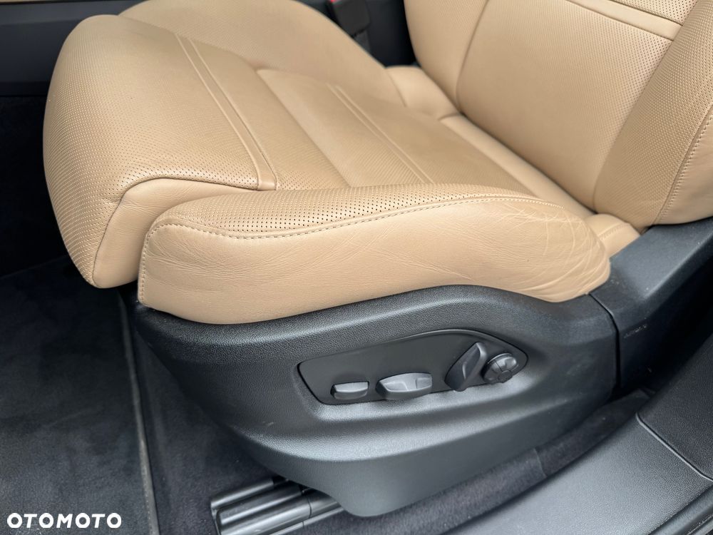 Porsche Cayenne Standard - 21