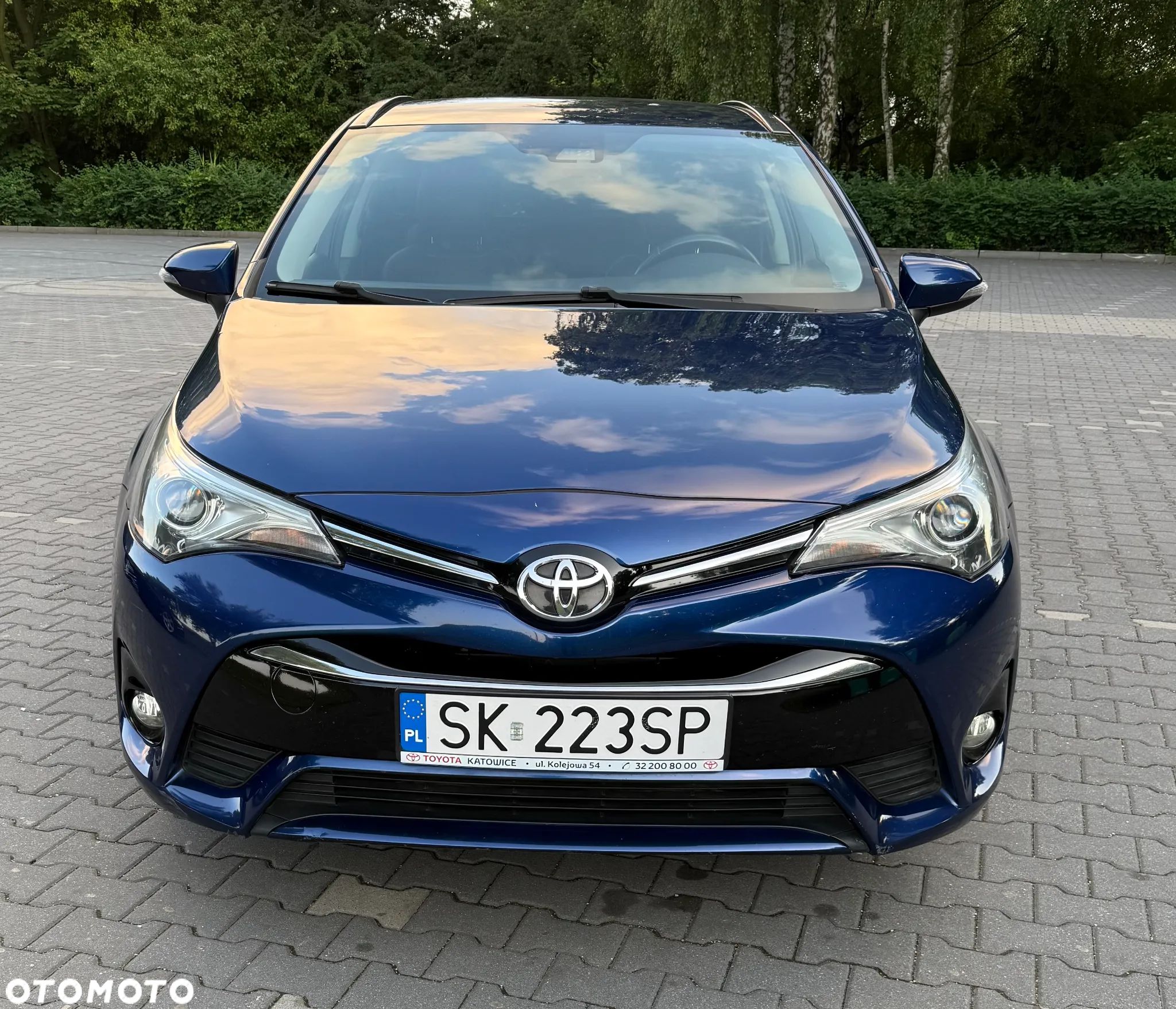 Toyota Avensis 1.8 Premium - 1