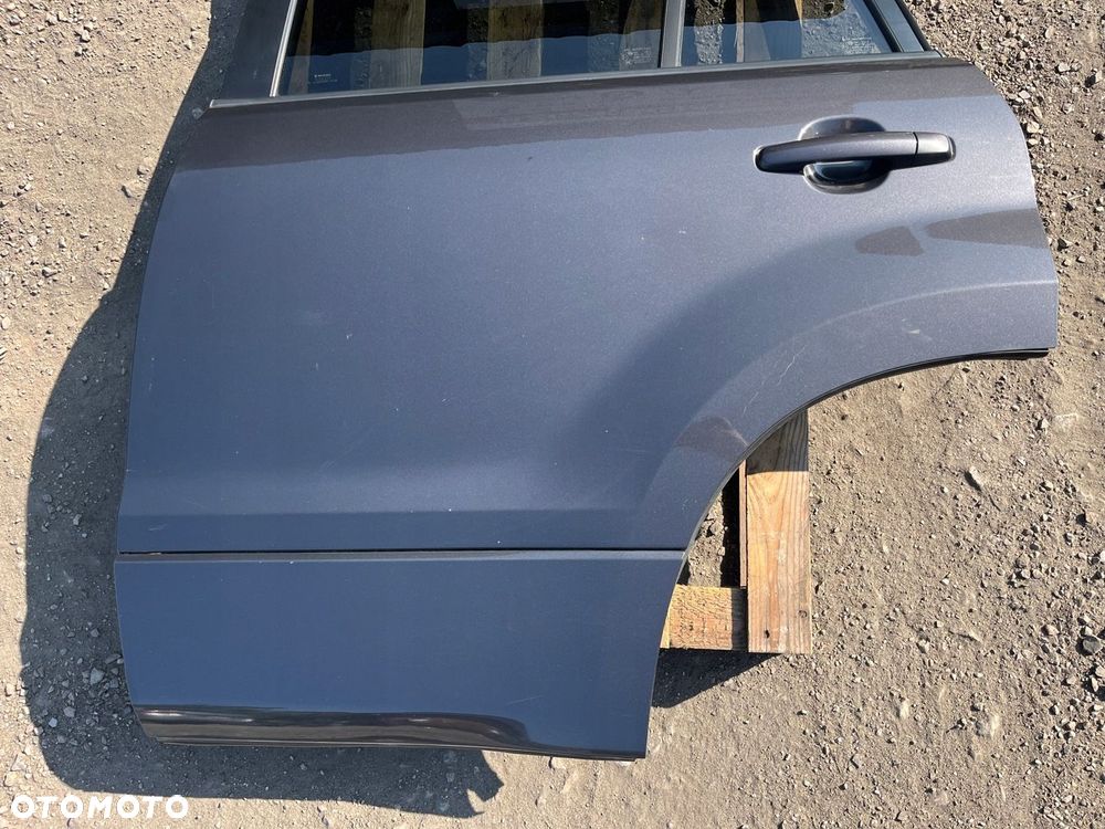 Drzwi lewy tyl lewe tylne szyba LIFT Suzuki Grand Vitara II 90umFe ZMA C28 - 12