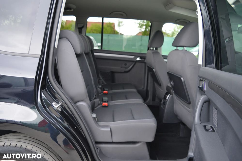 Volkswagen Touran 2.0 TDI BlueMotion Technology Comfortline - 30