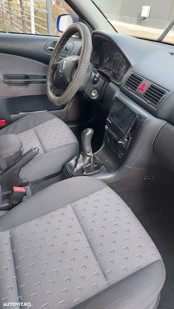 Skoda Octavia 1.6 Classic - 18