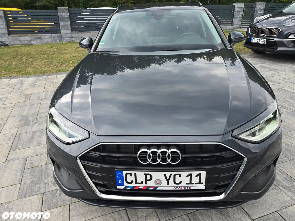 Audi A4 Avant 35 TDI S tronic - 12
