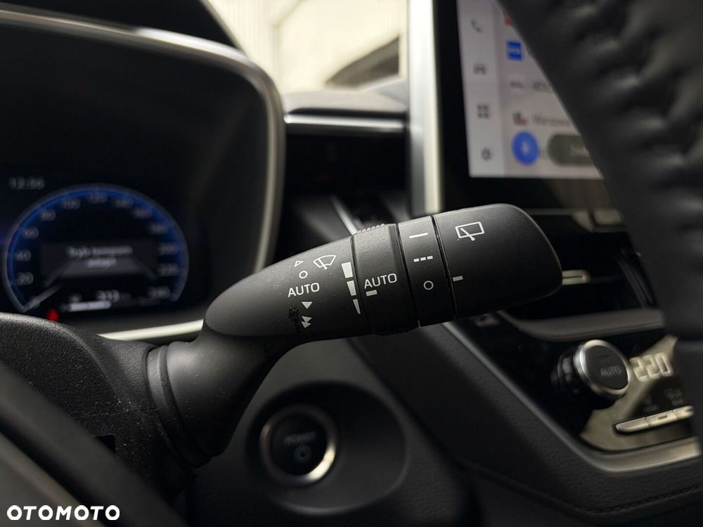 Toyota Corolla Cross - 30