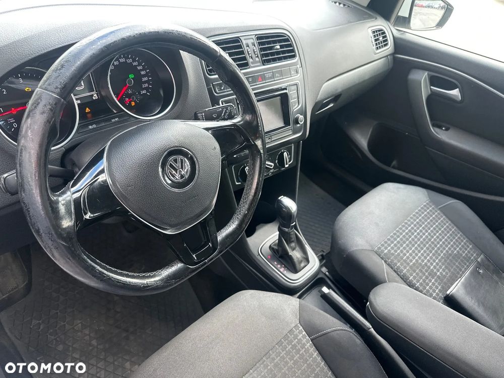 Volkswagen Polo - 15