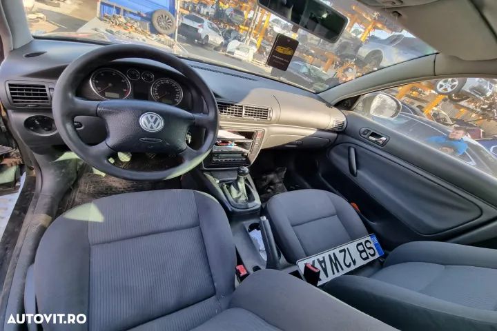 cutie de viteze manuala 6+1 trepte bara spate armatura fata spate capota trager radiator apa clima intercooler haion portbagaj   Vw Passat B5.5 an 2005 euro 4, motor 1.9 tdi BGW 136cp   Dezmembrez - 5