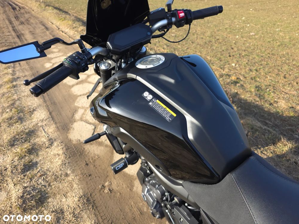 Yamaha MT - 4