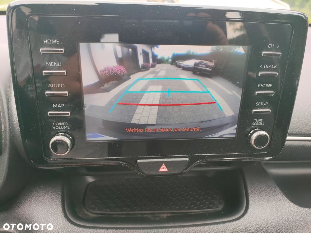 Toyota Yaris - 12