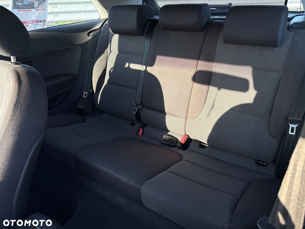 Audi A3 3-drzwiowe 1.6 Ambition - 14