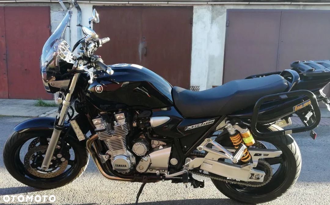 Yamaha XJR - 1