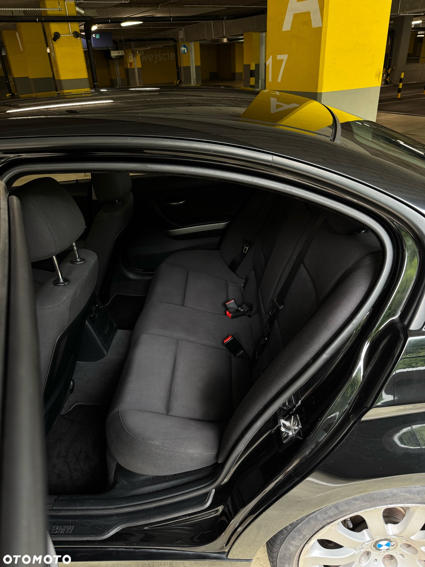 BMW Seria 3 318i - 11