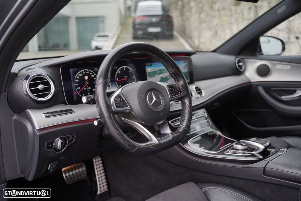 Mercedes-Benz E 220 d AMG Line - 33