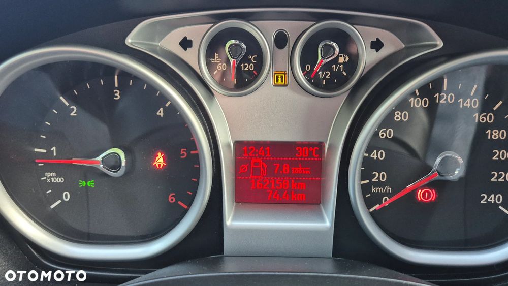 Ford Kuga 2.0 TDCi 4x4 Titanium - 25