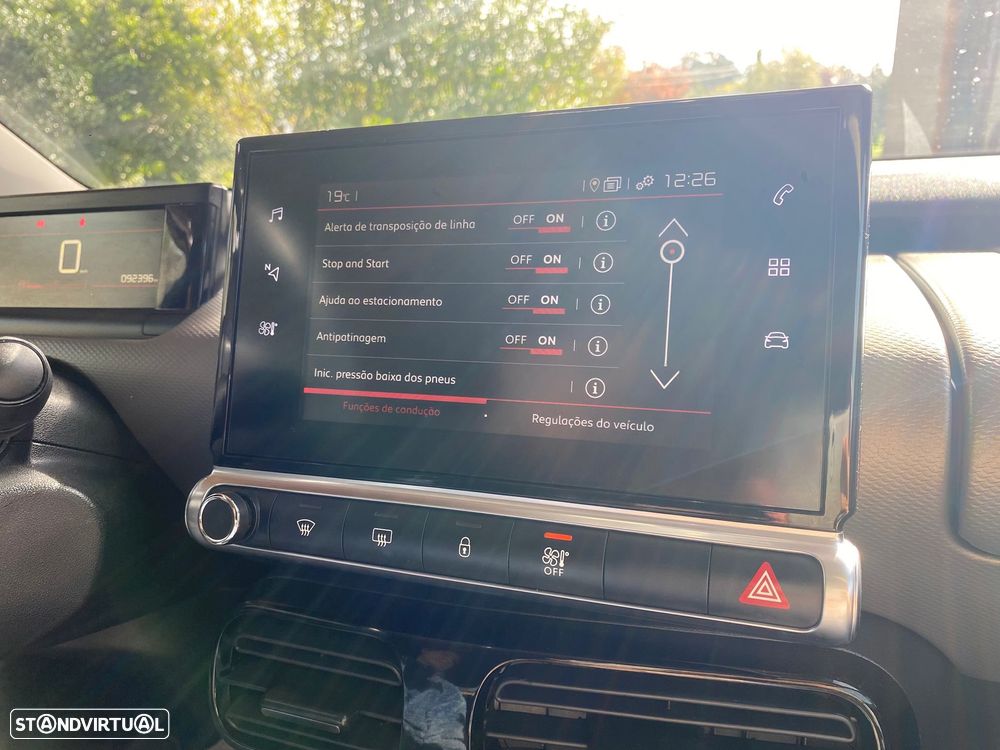 Citroën C4 Cactus 1.2 PureTech Shine - 29