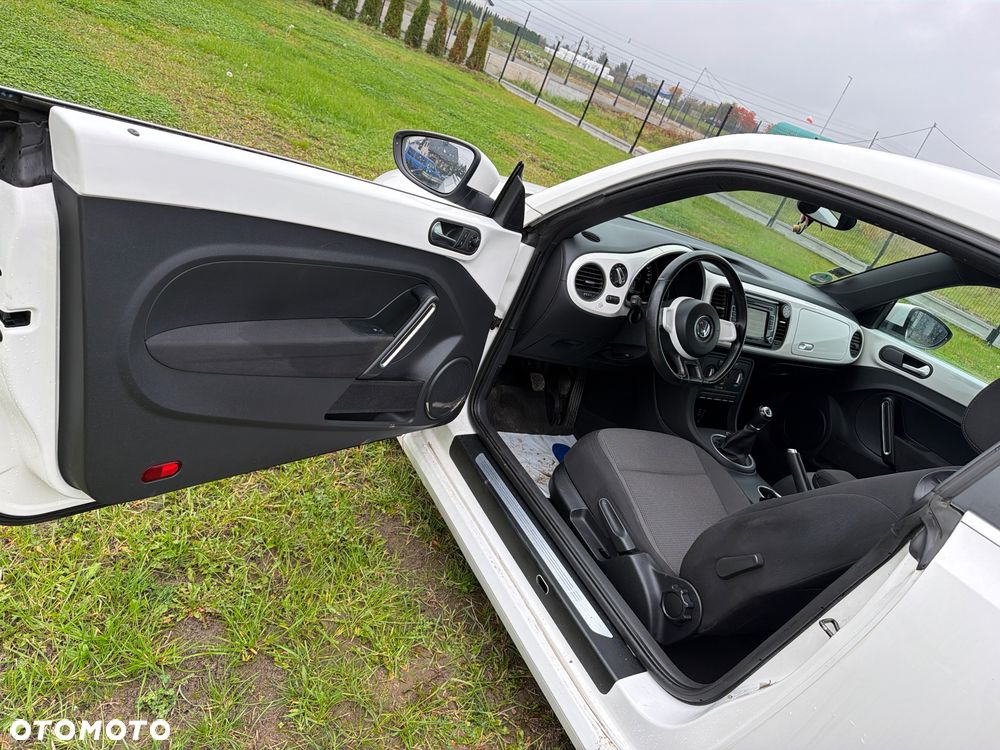Volkswagen Beetle 2012 photo 3