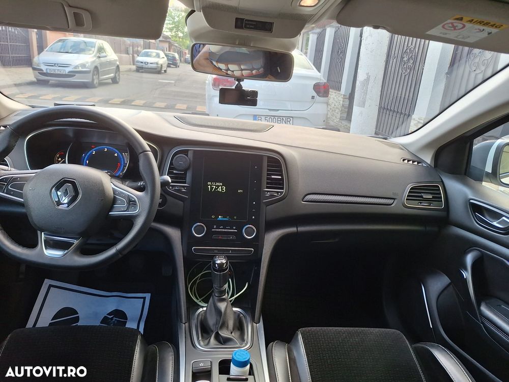 Renault Megane ENERGY dCi Intens - 11