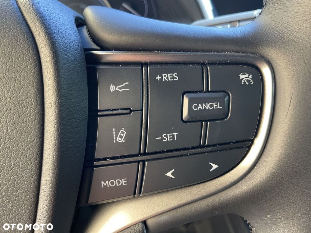 Lexus UX - 22