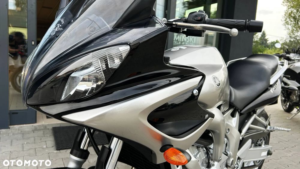 Yamaha FZ6 - 22