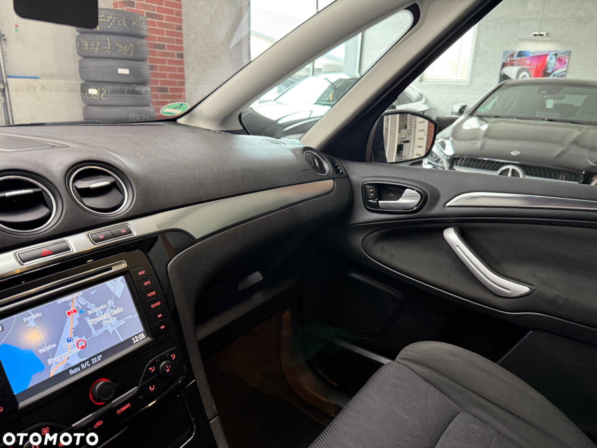 Ford S-Max 2.0 Titanium - 29