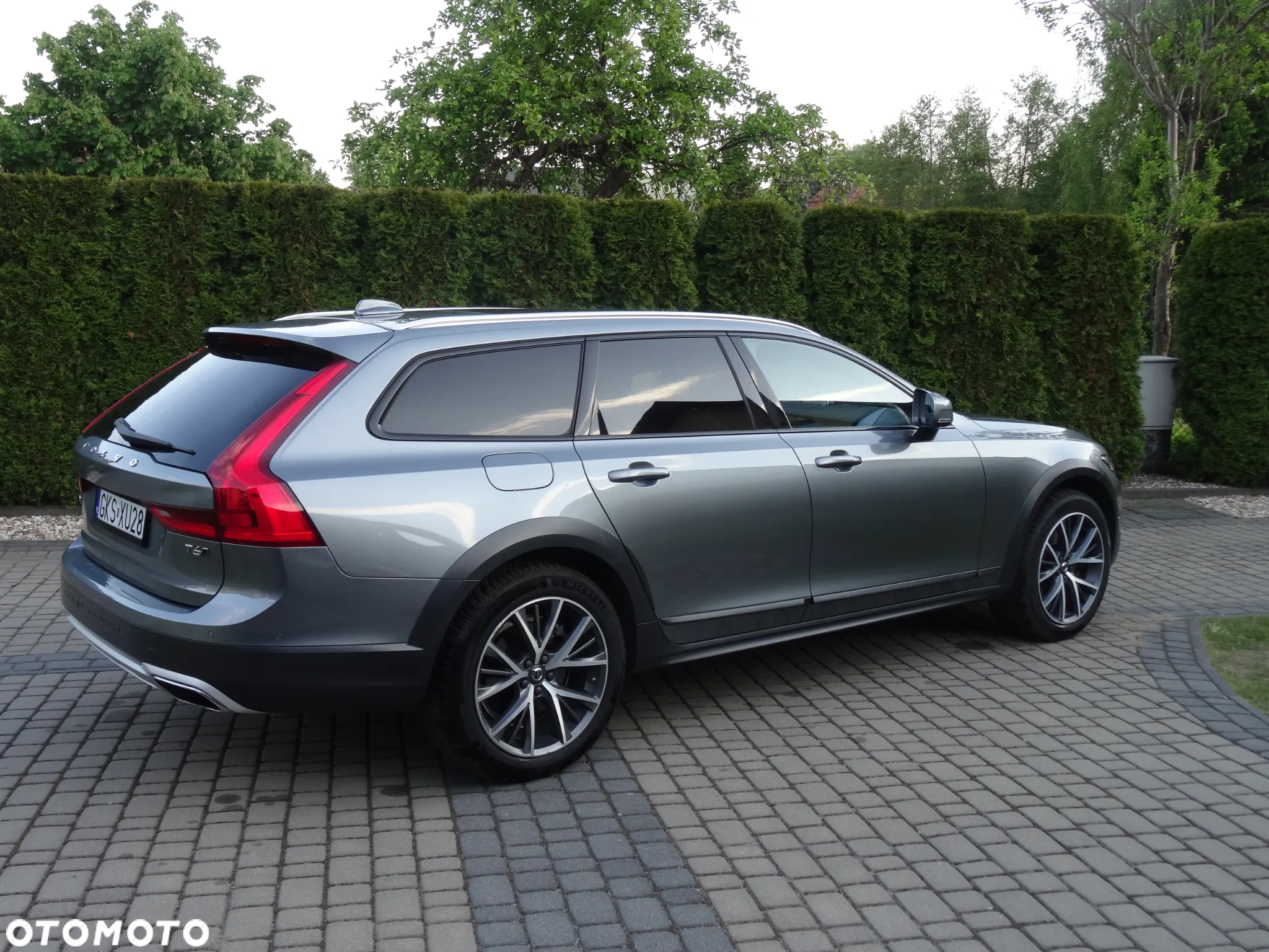 Volvo V90 Cross Country - 3