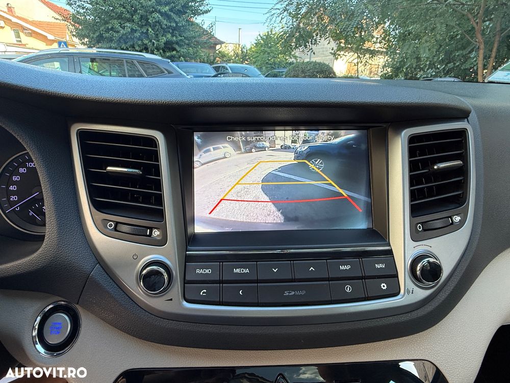 Hyundai Tucson 2.0 CRDI 2WD Style - 16