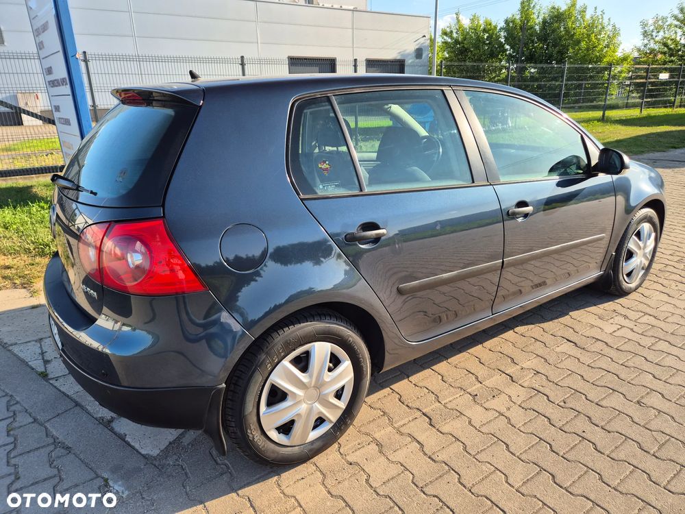 Volkswagen Golf 1.6 FSI Comfortline - 20
