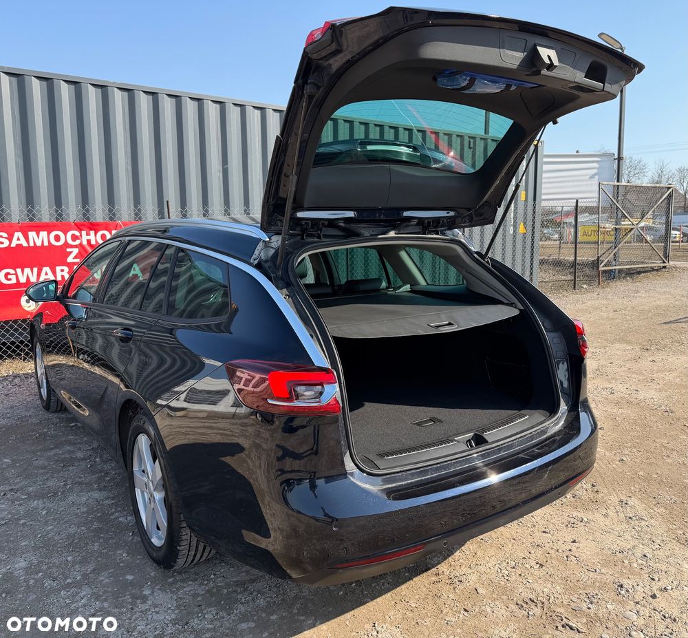 Opel Insignia - 33