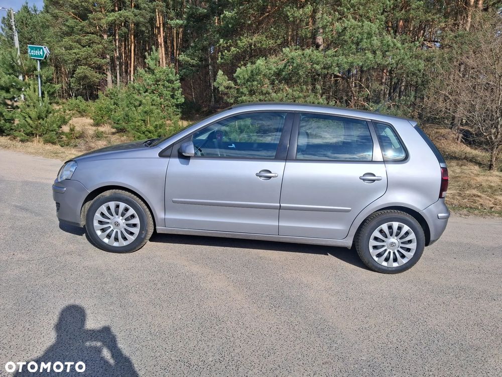 Volkswagen Polo 1.4 16V Trendline - 1