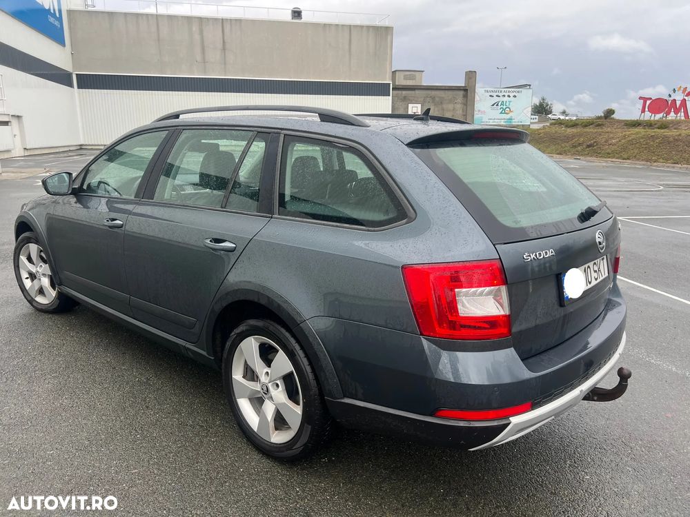 Skoda Octavia Combi 2.0 TDI 4x4 DSG Scout - 13