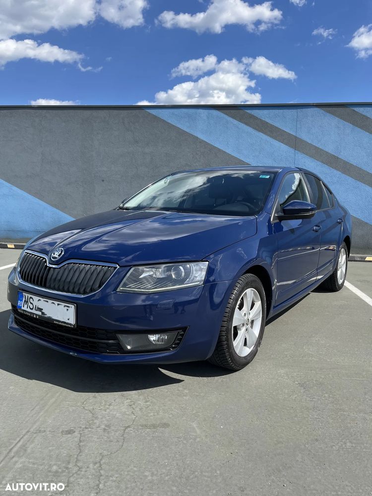 Skoda Octavia 1.6 TDI DSG Style - 1
