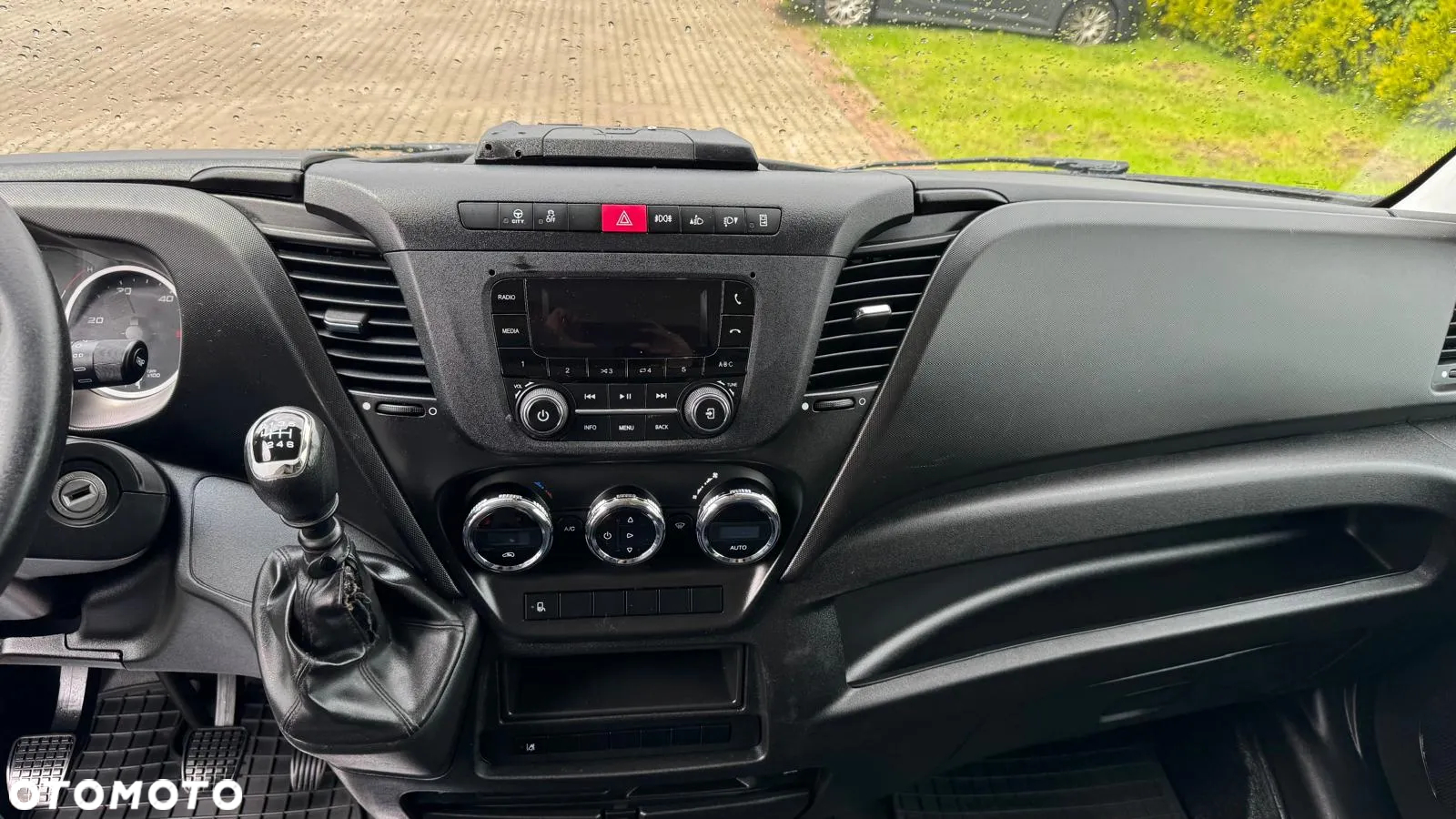 Iveco Daily 35C18 - 11