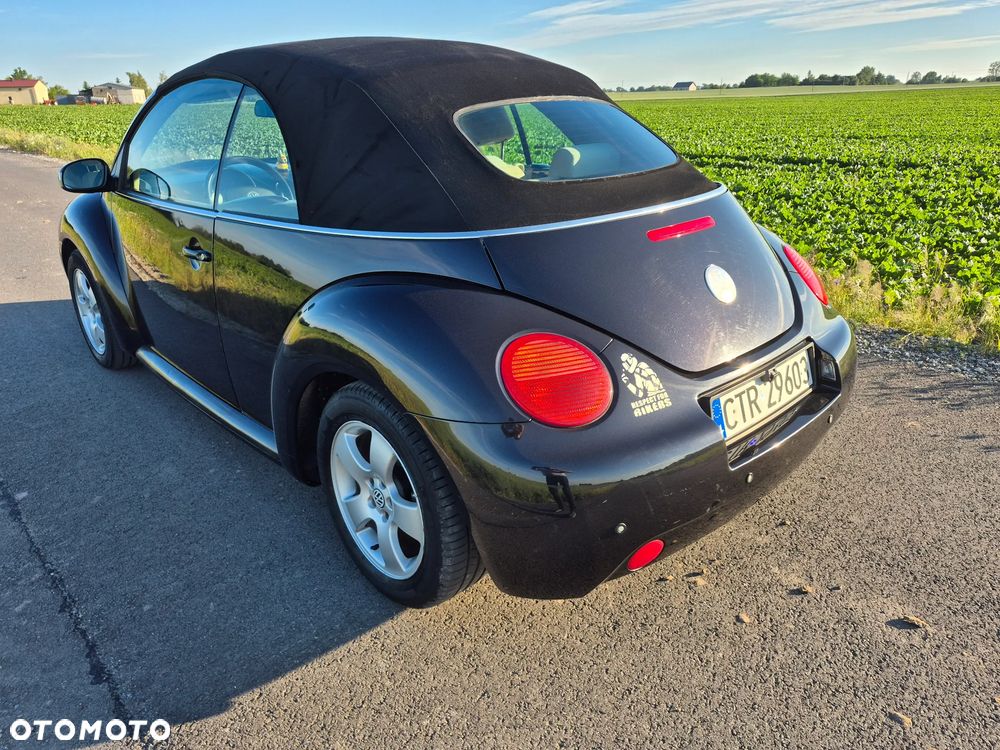 Volkswagen New Beetle - 1