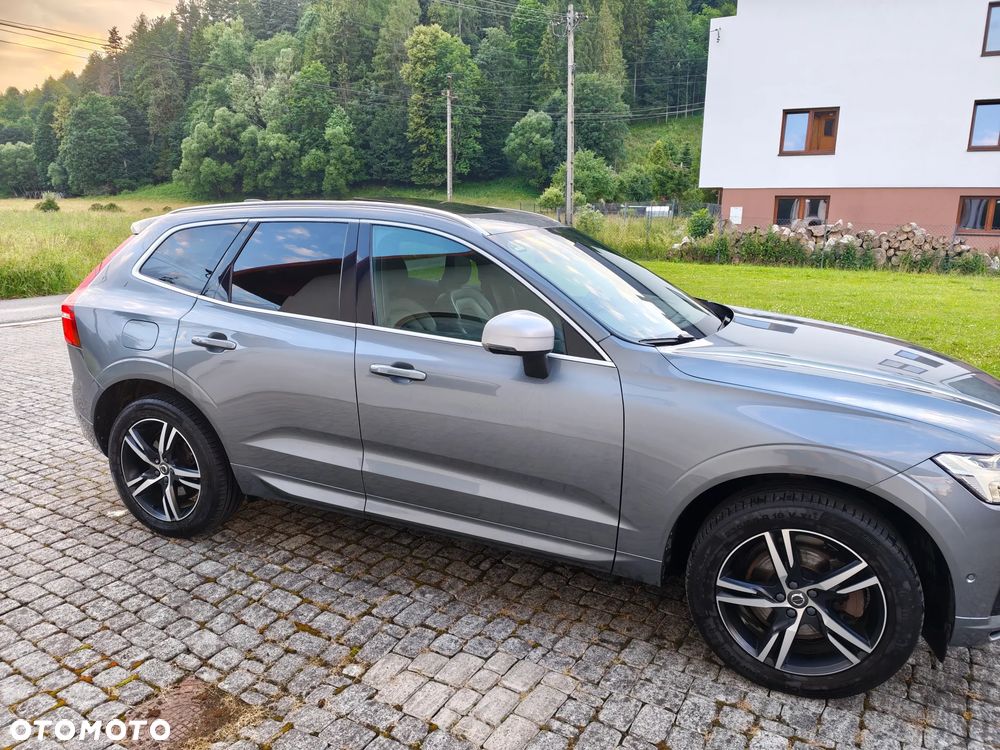 Volvo XC 60 T8 AWD Recharge Geartronic RDesign Expression - 2