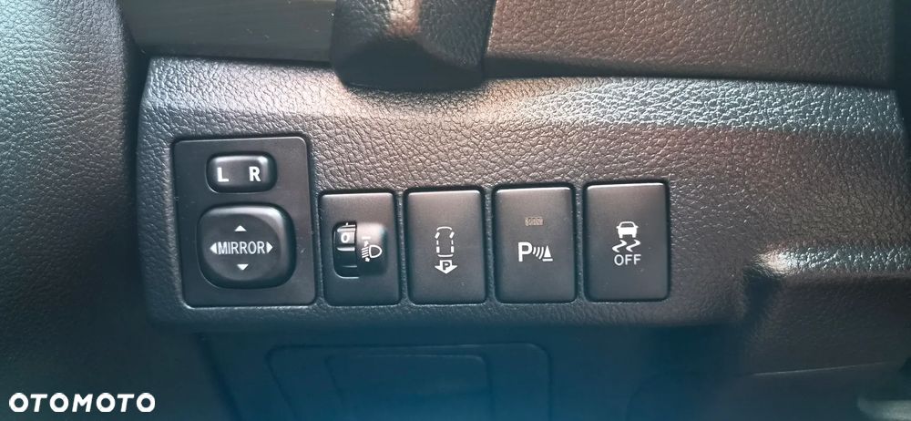 Toyota Auris 1.6 Premium - 41
